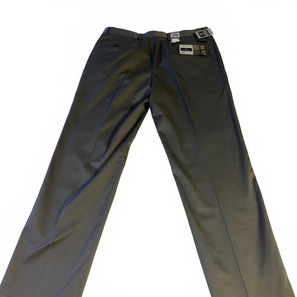 New With Tags Dockers $55 Men's 38Wx34L Classic Fit Gray Flat Front Dress Pants - Picture 4 of 9